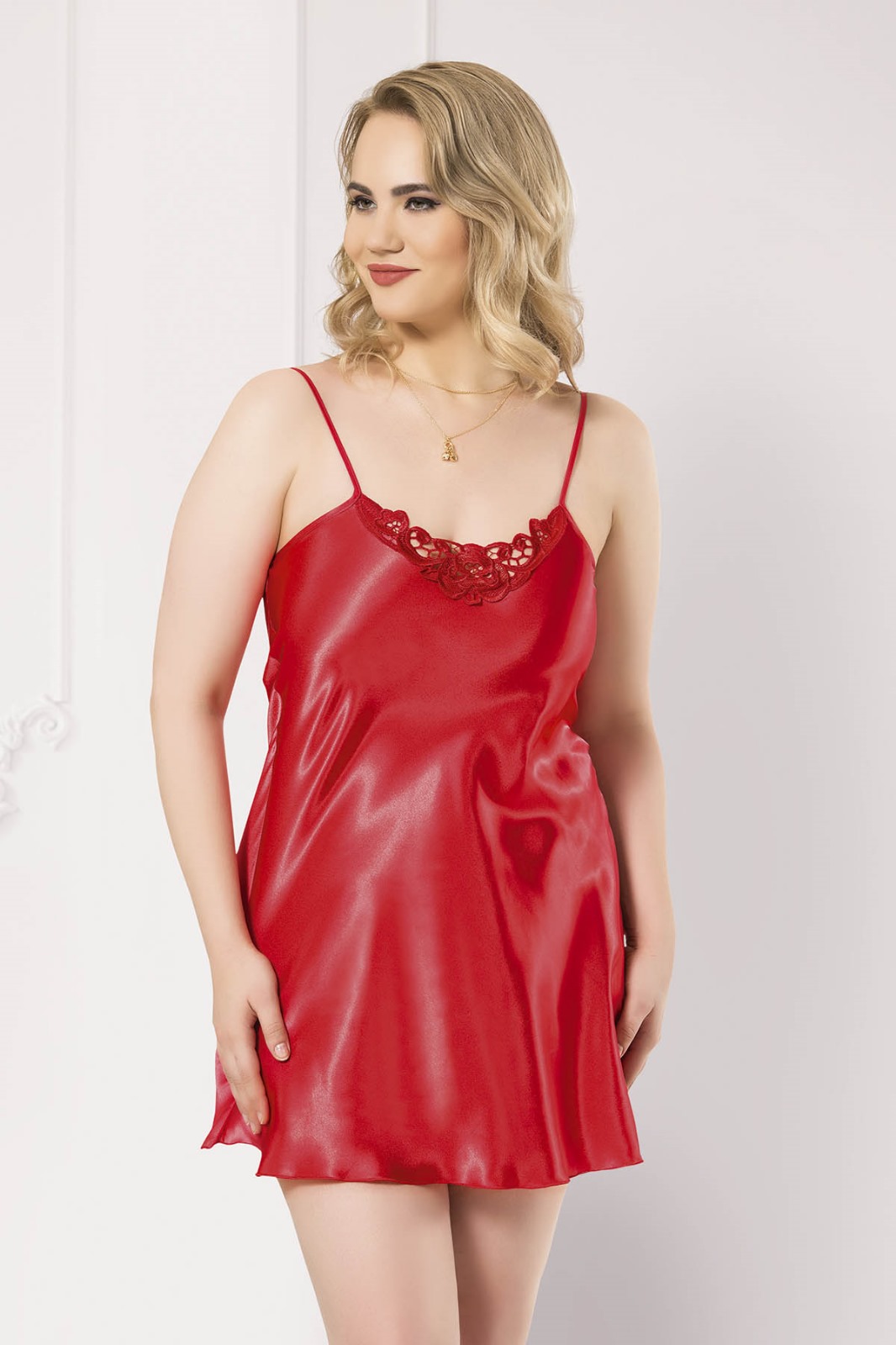 Büyük Beden Dantel Detaylı Kırmızı Saten Gecelik 2022