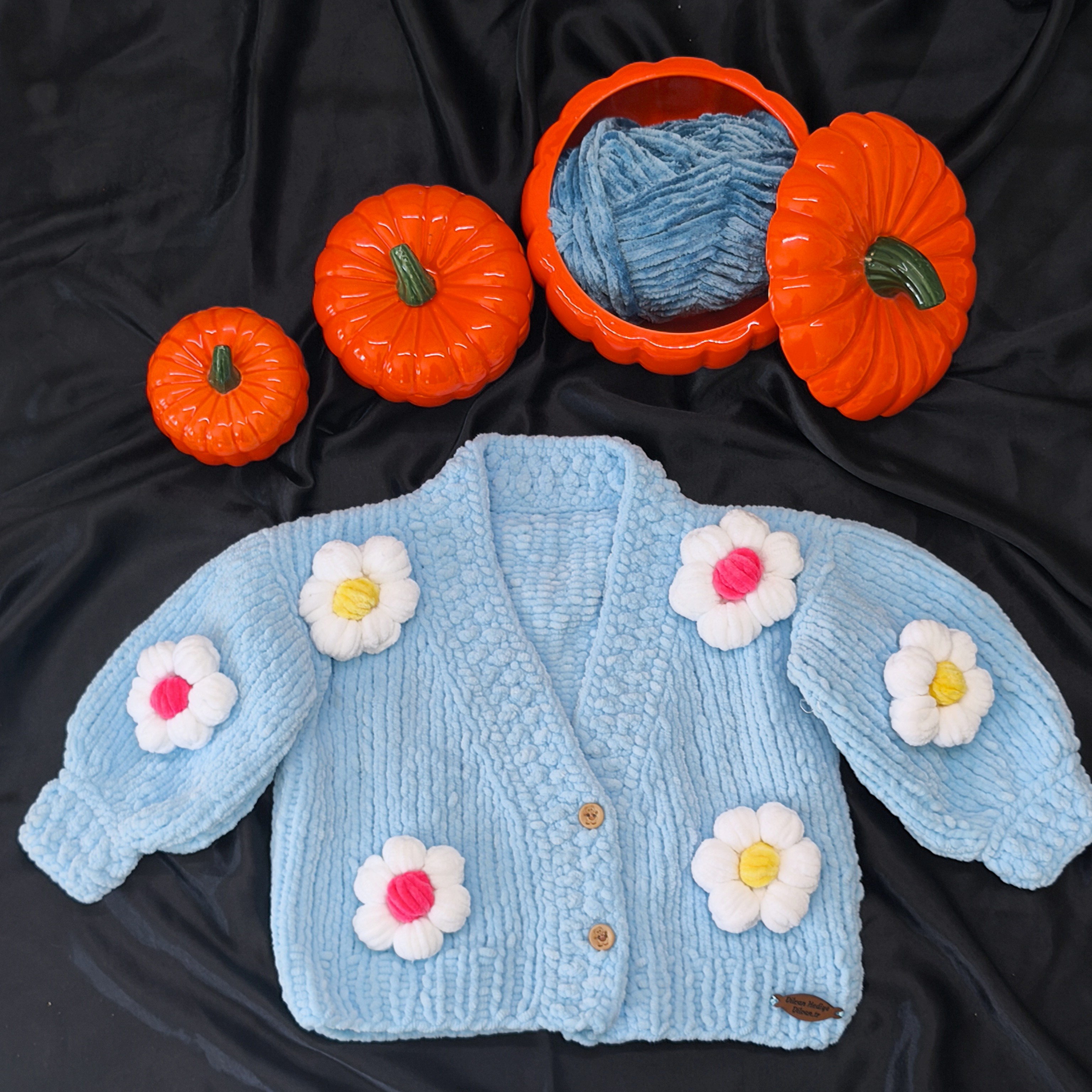 Papatya Desenli El Örgüsü Mavi Hırka | 1-3 Yaş