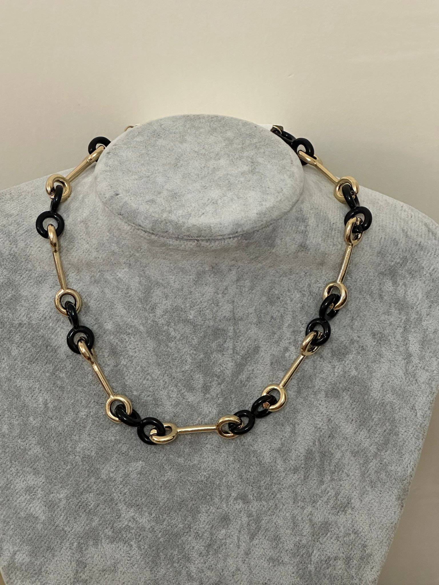 Gold Siyah Detay Kolye