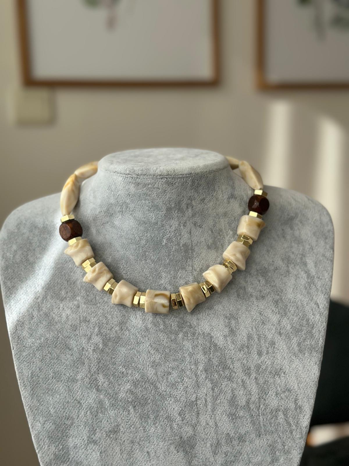 Krem Gold Boncuk Kolye