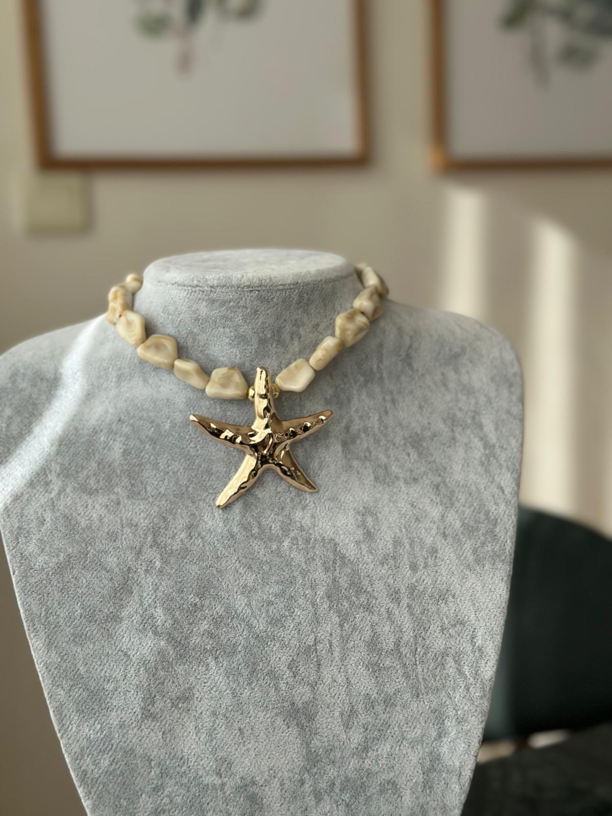 Krem Boncuk Kolye Gold Deniz Yıldızı Detay