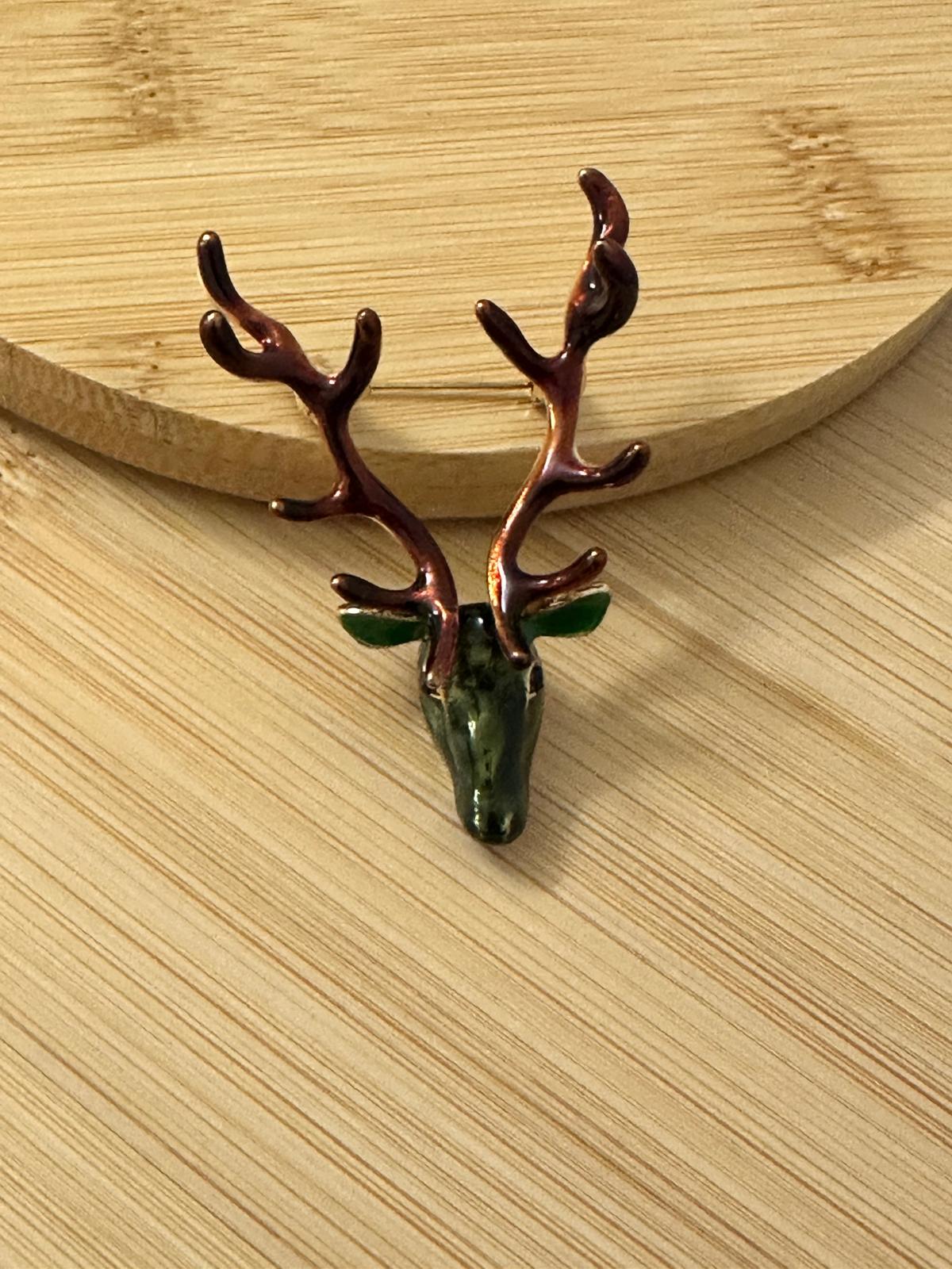 Geyik Kafası Broş