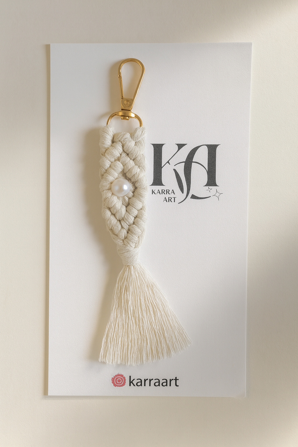 El Yapımı Makrome Anahtarlık – İnci Detaylı | Söz, Nişan, Nikah Hediyelik (KARTLI) 10 Adet