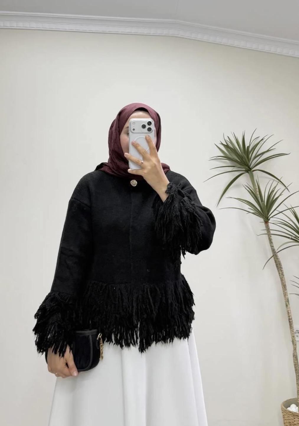 Saçaklı Hırka - Siyah