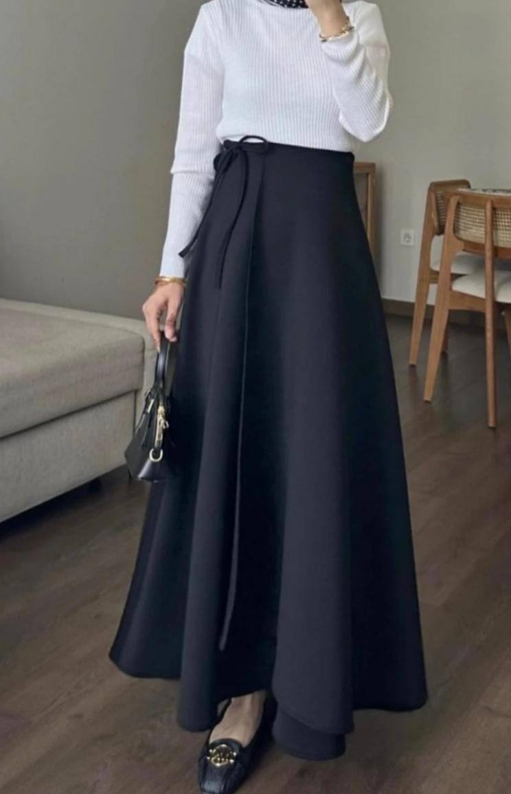 Belden Bağlamalı Scuba Etek- Siyah