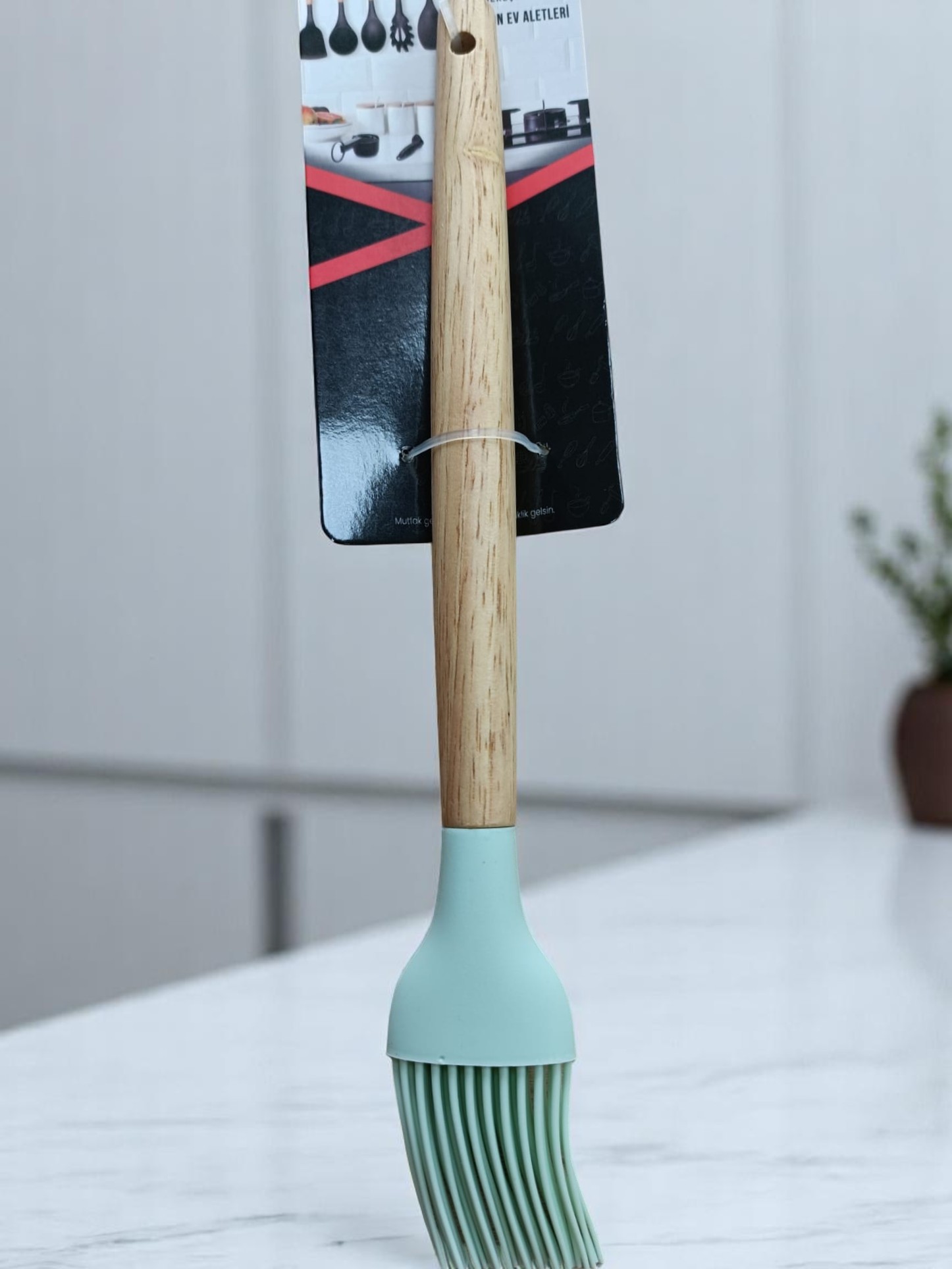 Kuka Bambu Saplı Yumurta Fırçası Yeşil Renk 27 cm