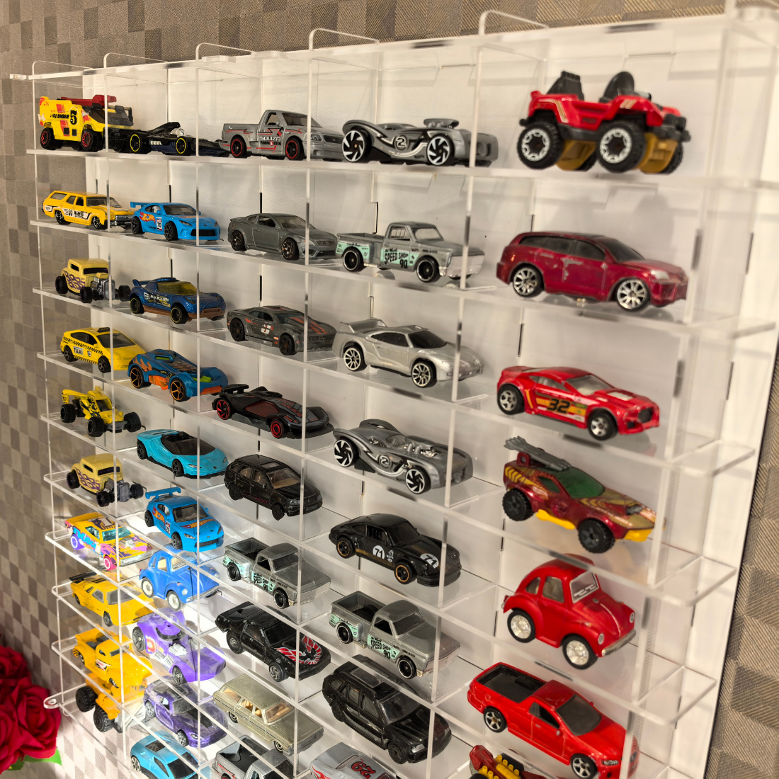 Pleksi Kapaklı 1:64 Metal Arabalarla Uyumlu,Akrilik Oyuncak 100 araçlık Pleksi Araba Vitrini, Rafı Beyaz-Şeffaf