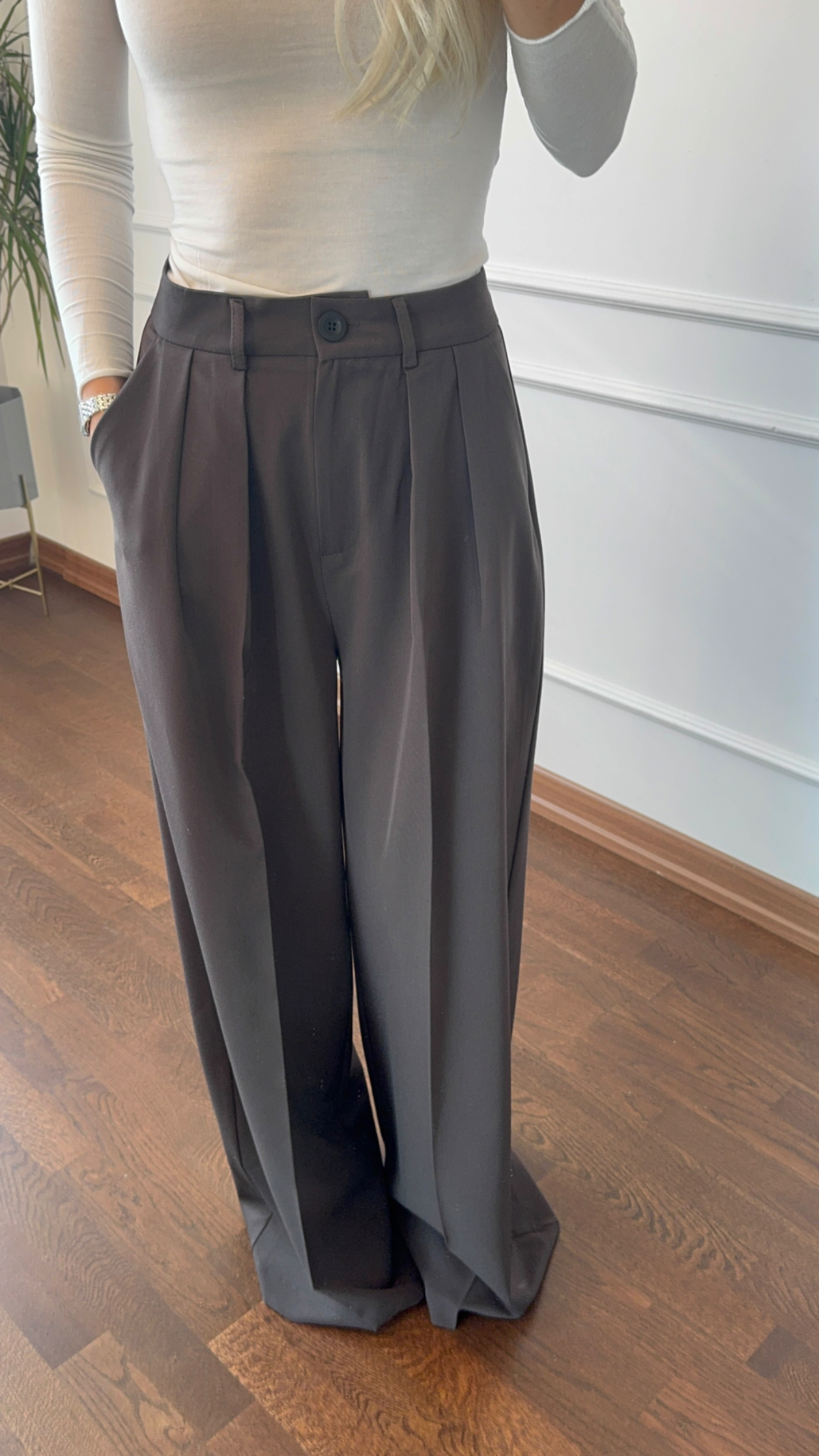 Pileli Kemerli Koyu Kahve Palazzo Pantolon