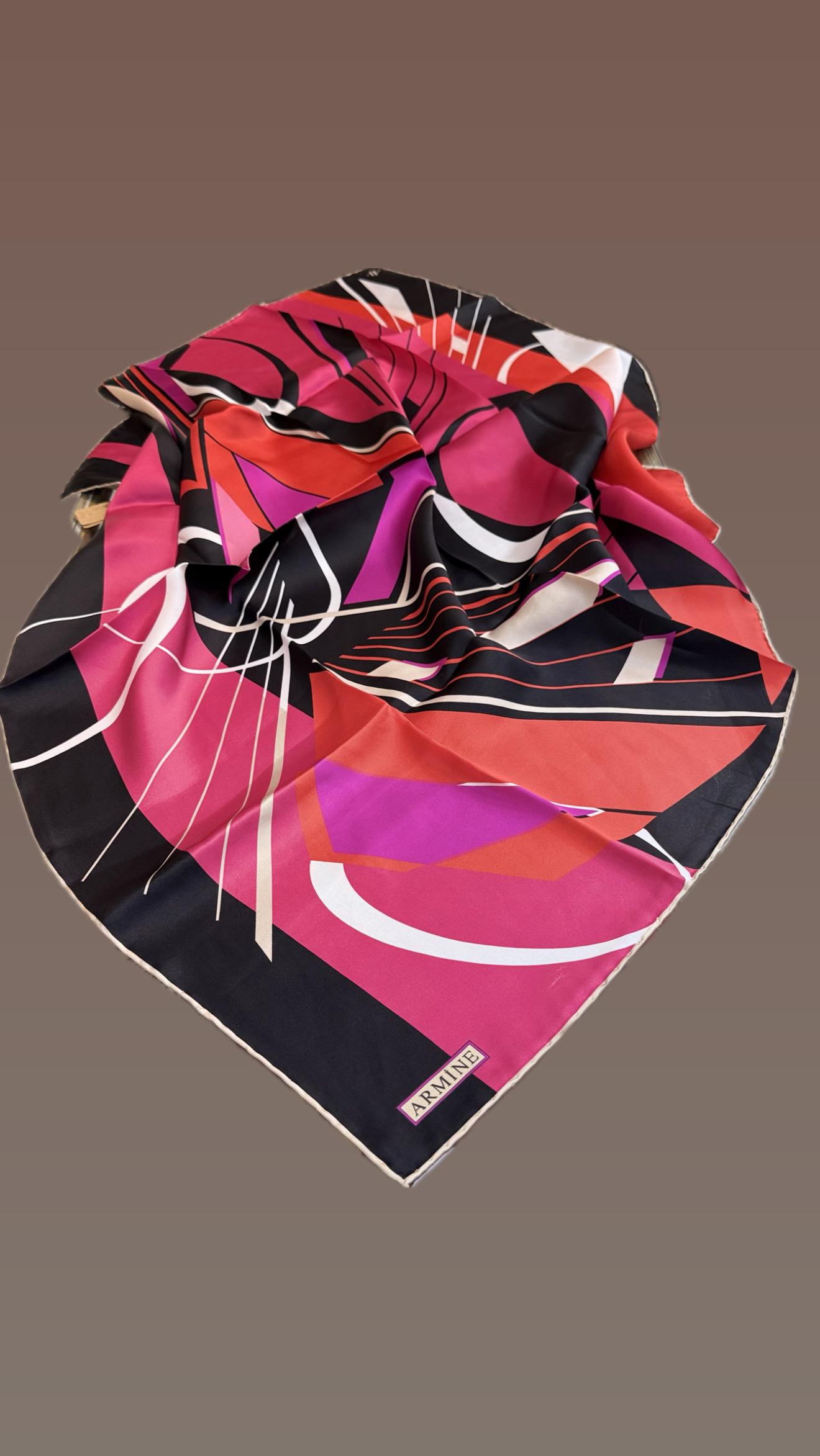 ARMİNE NOSTAJİ SURA İPEK EŞARP