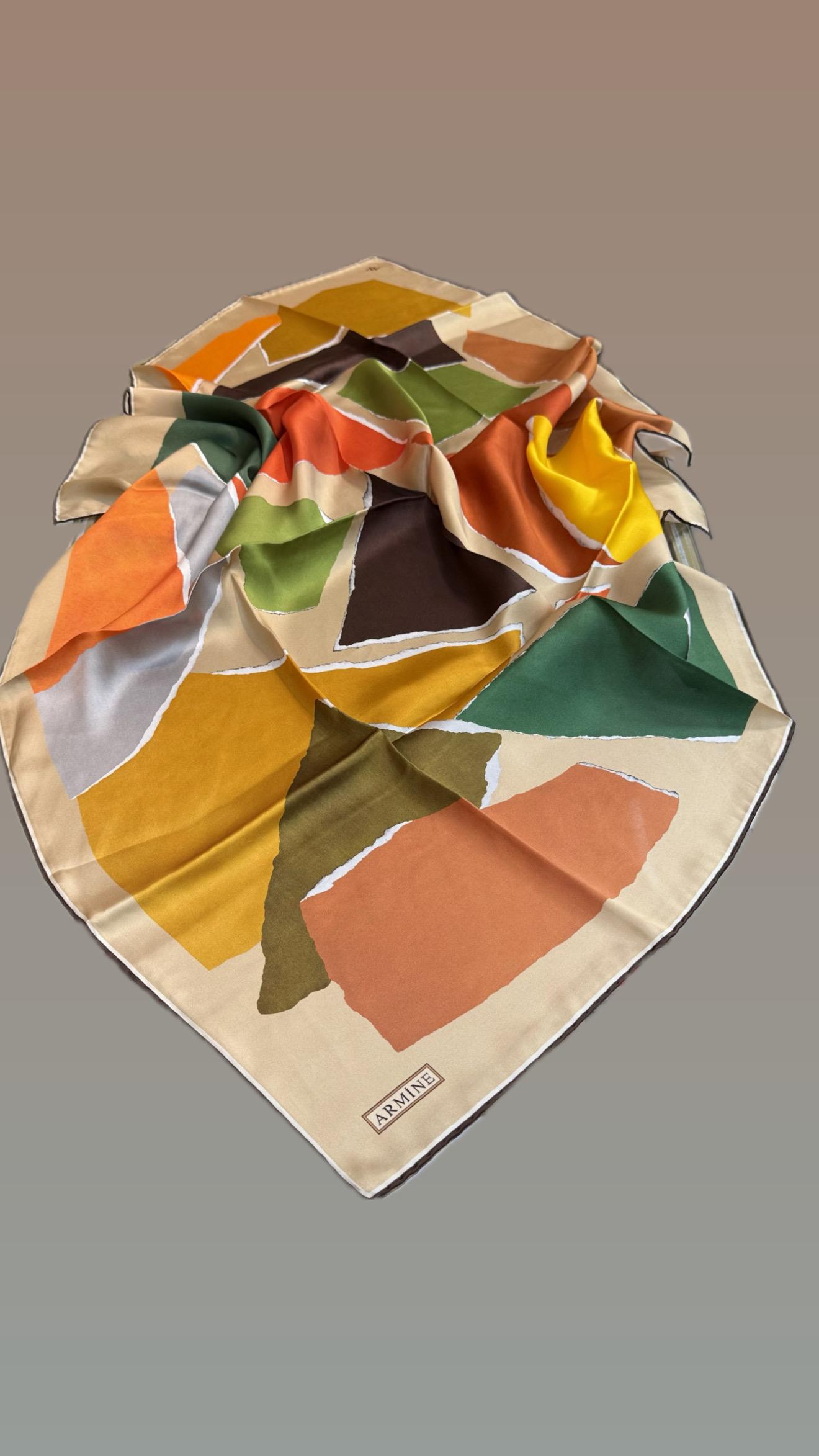 ARMİNE SURA İPEK EŞARP