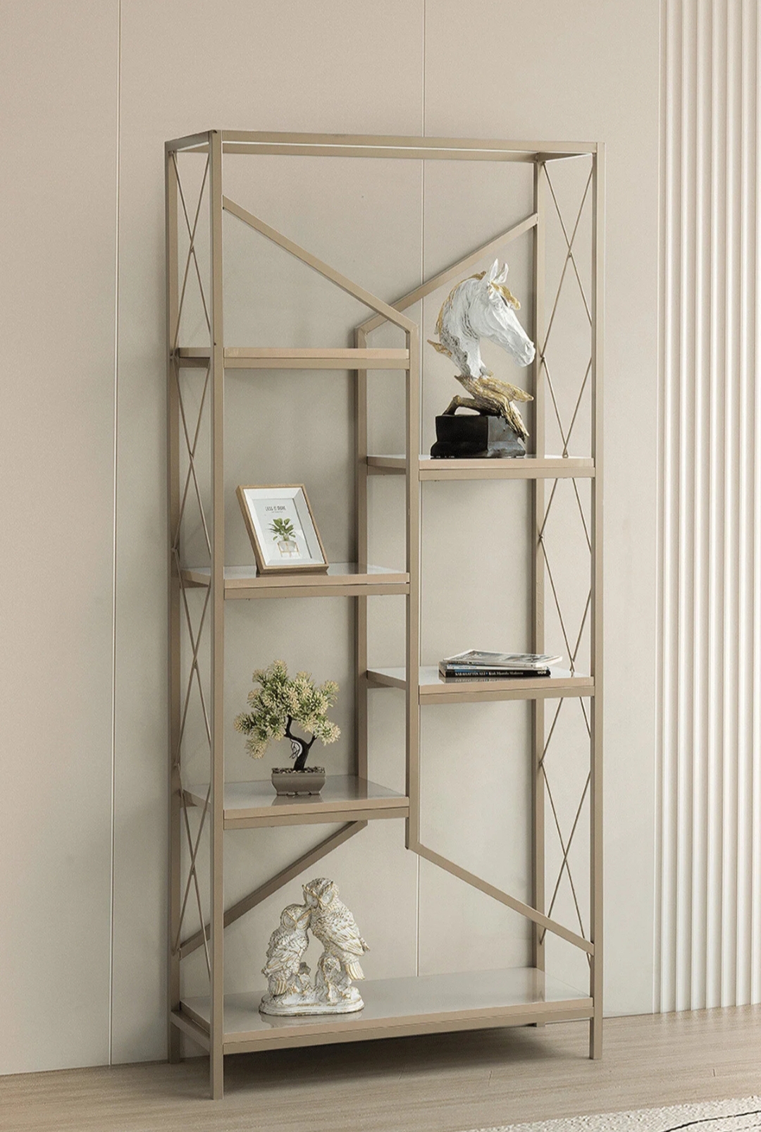 Dekoratif Metal Kitaplık