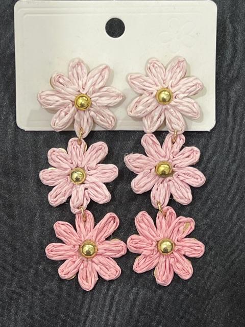 Sallantılı çiçek küpe