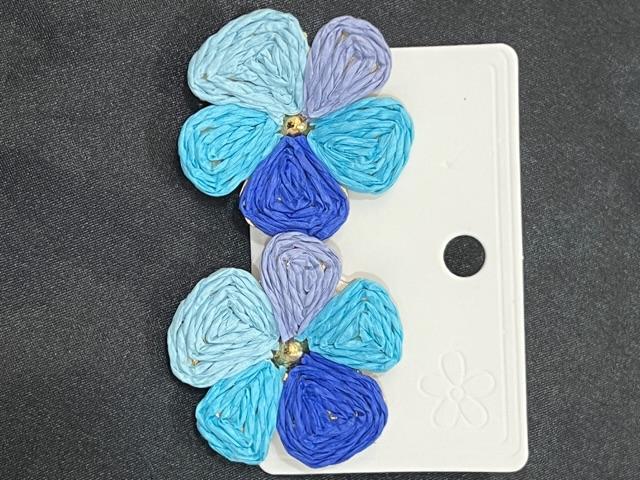 Renkli çiçek tasarım küpe