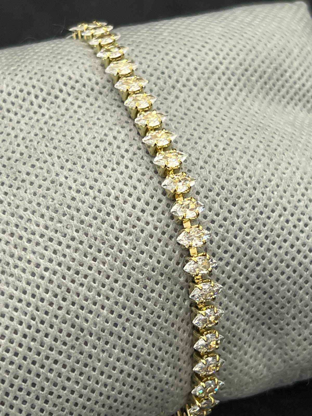 Sıra taşlı xuping bileklik