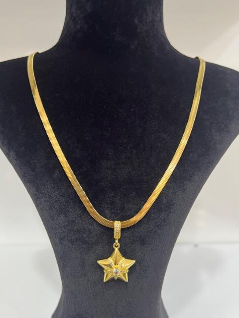 Yıldız model çelik kolye