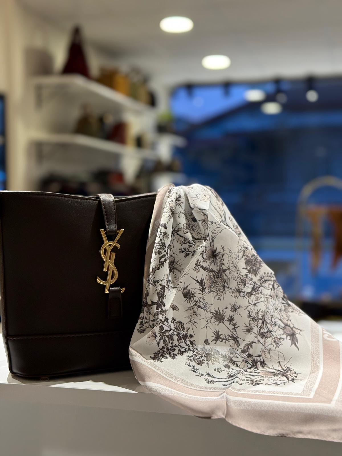 CRISTIAN DIOR DESEN FULAR AÇIK VİZON