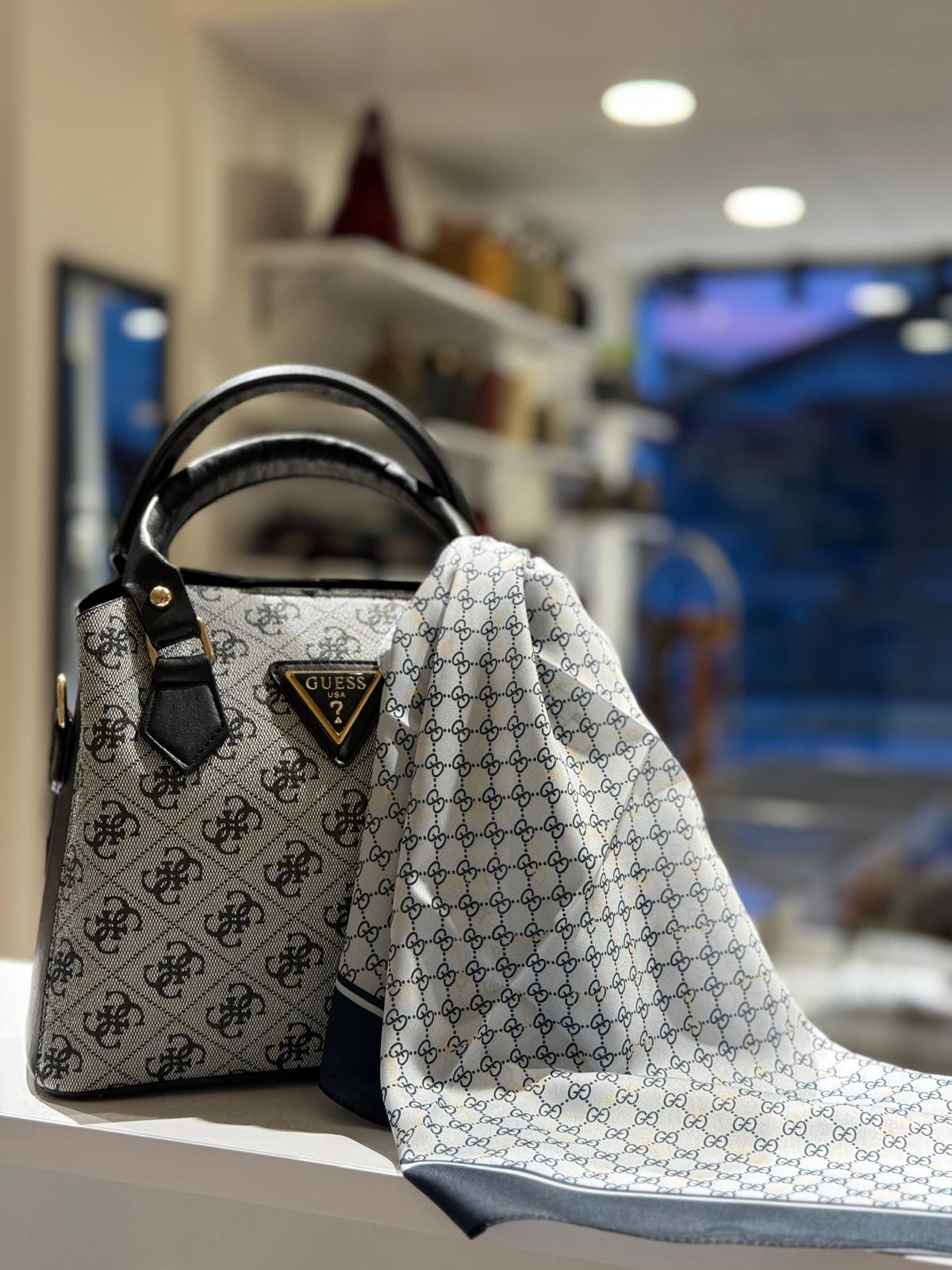 GUCCI DESEN FULAR BEYAZ