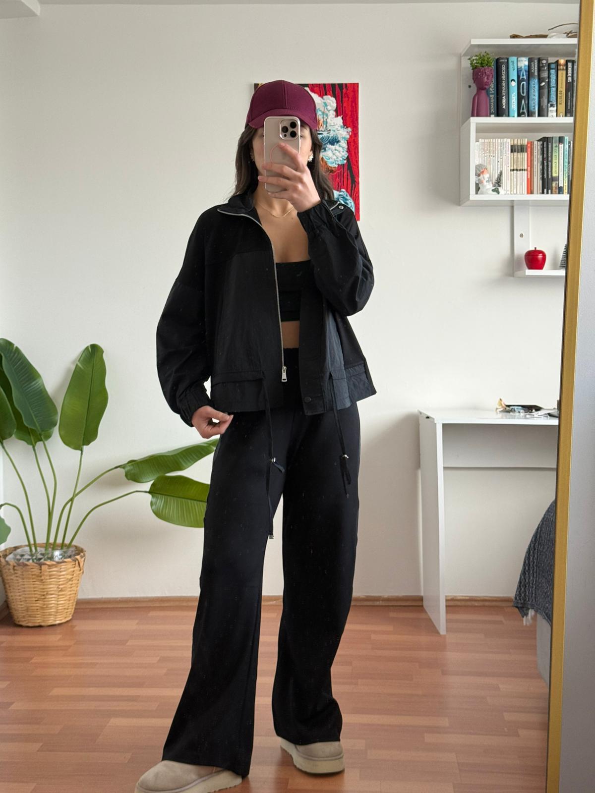 Oysho tasarım garnili takım (siyah)