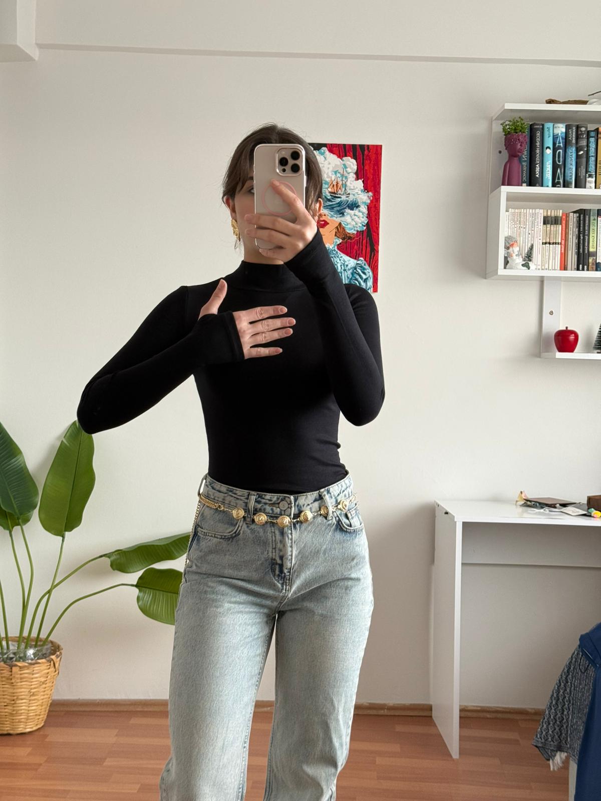 Parmak geçmeli boğazlı bluz (siyah)