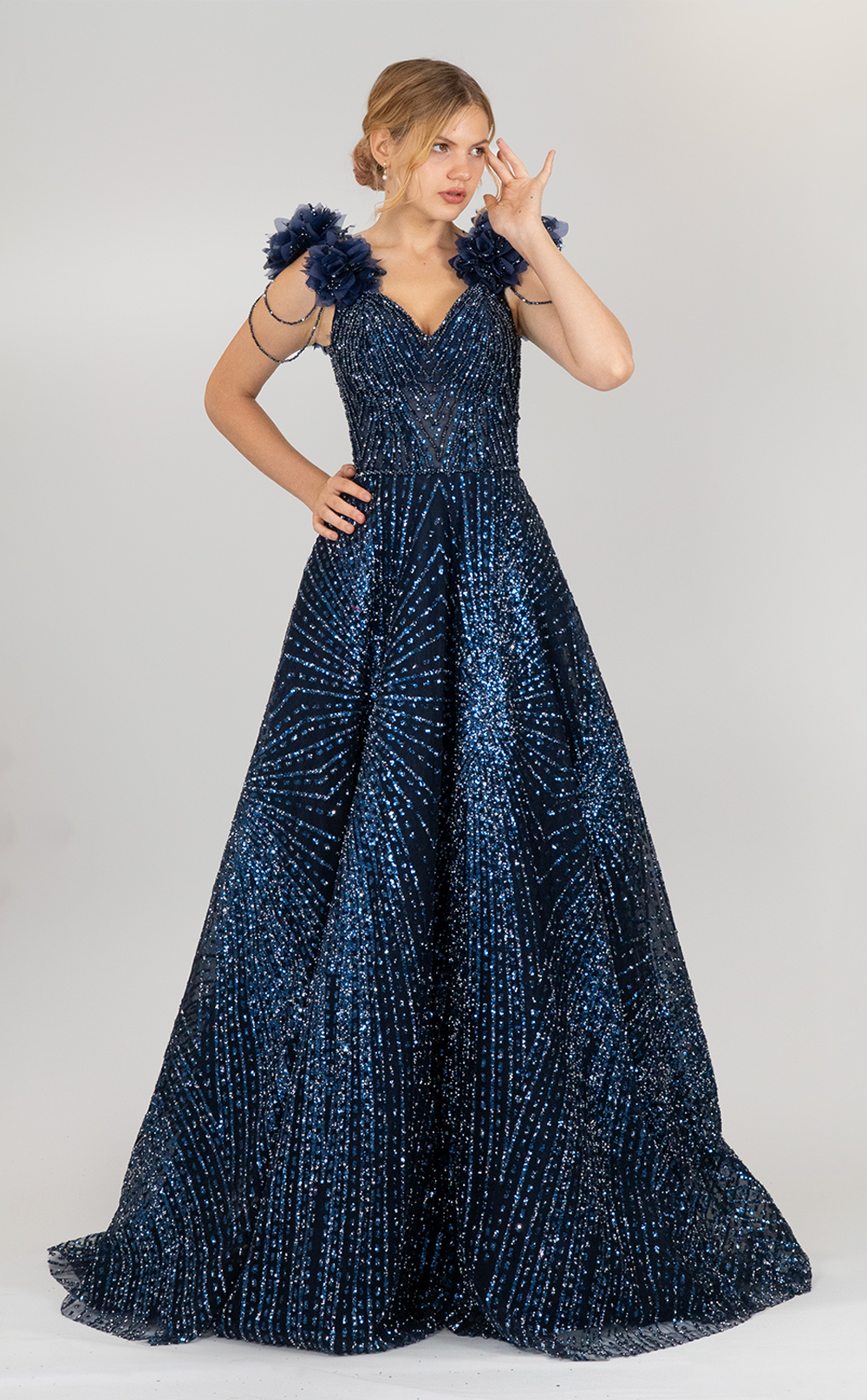 Simli Taşlı Helen Kesim Boncuk Detaylı Abiye