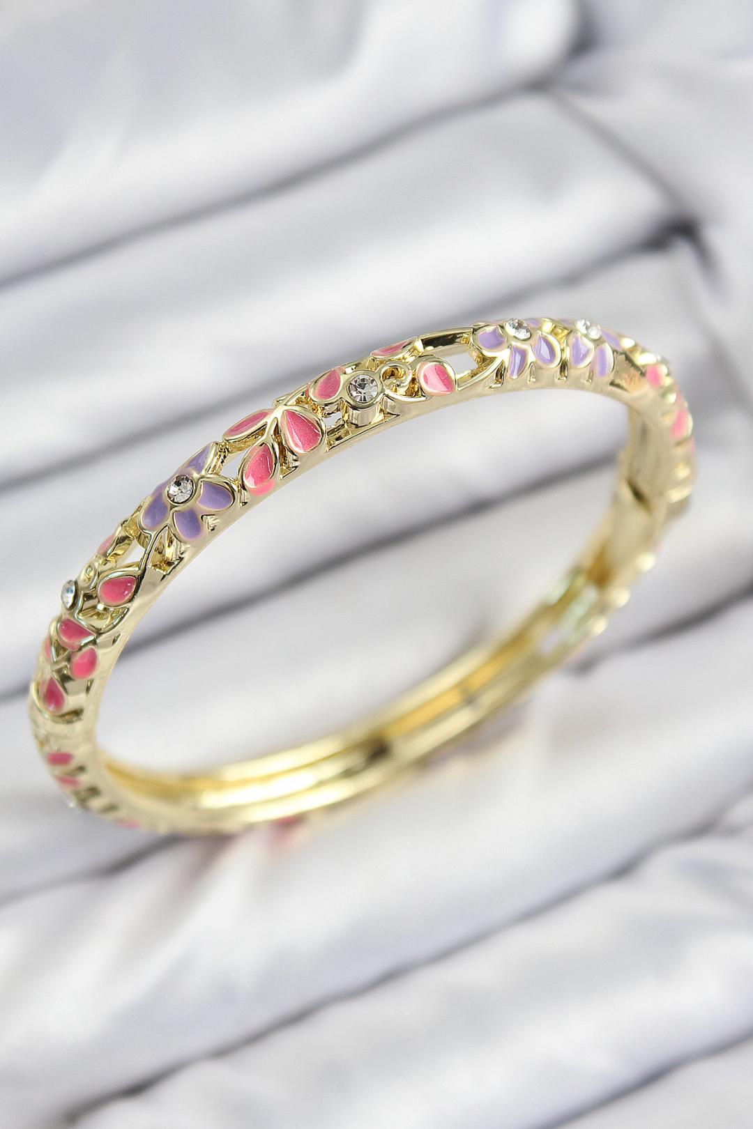 Mineli Pirinç Zirkon Taşlı Pembe Mor Çiçek Motifli Gold Kadın Kelepçe