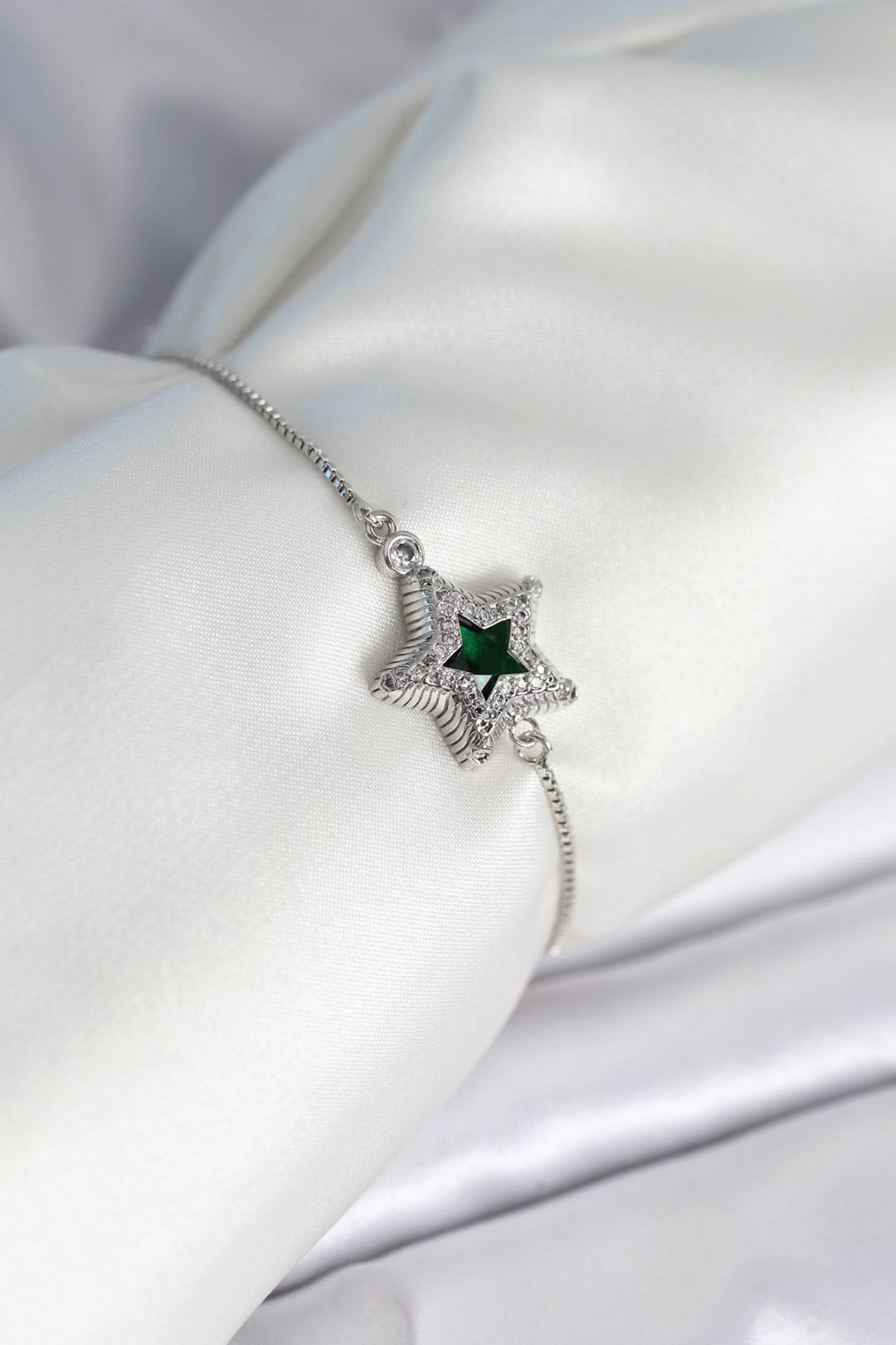 Yıldız Model Asansörlü Gümüş Renk Kadın Bileklik BB8014