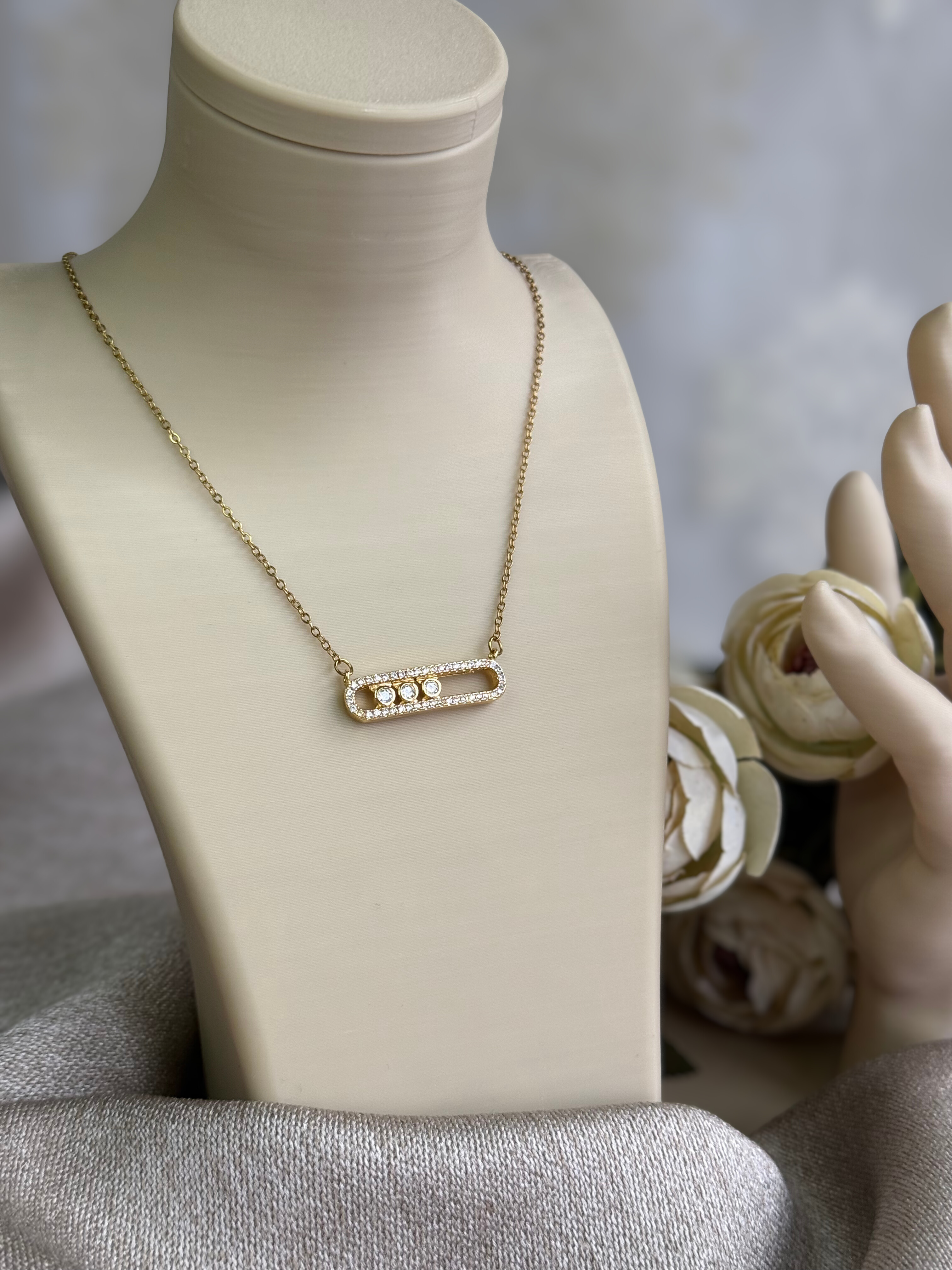 Çelik Messika Kolye