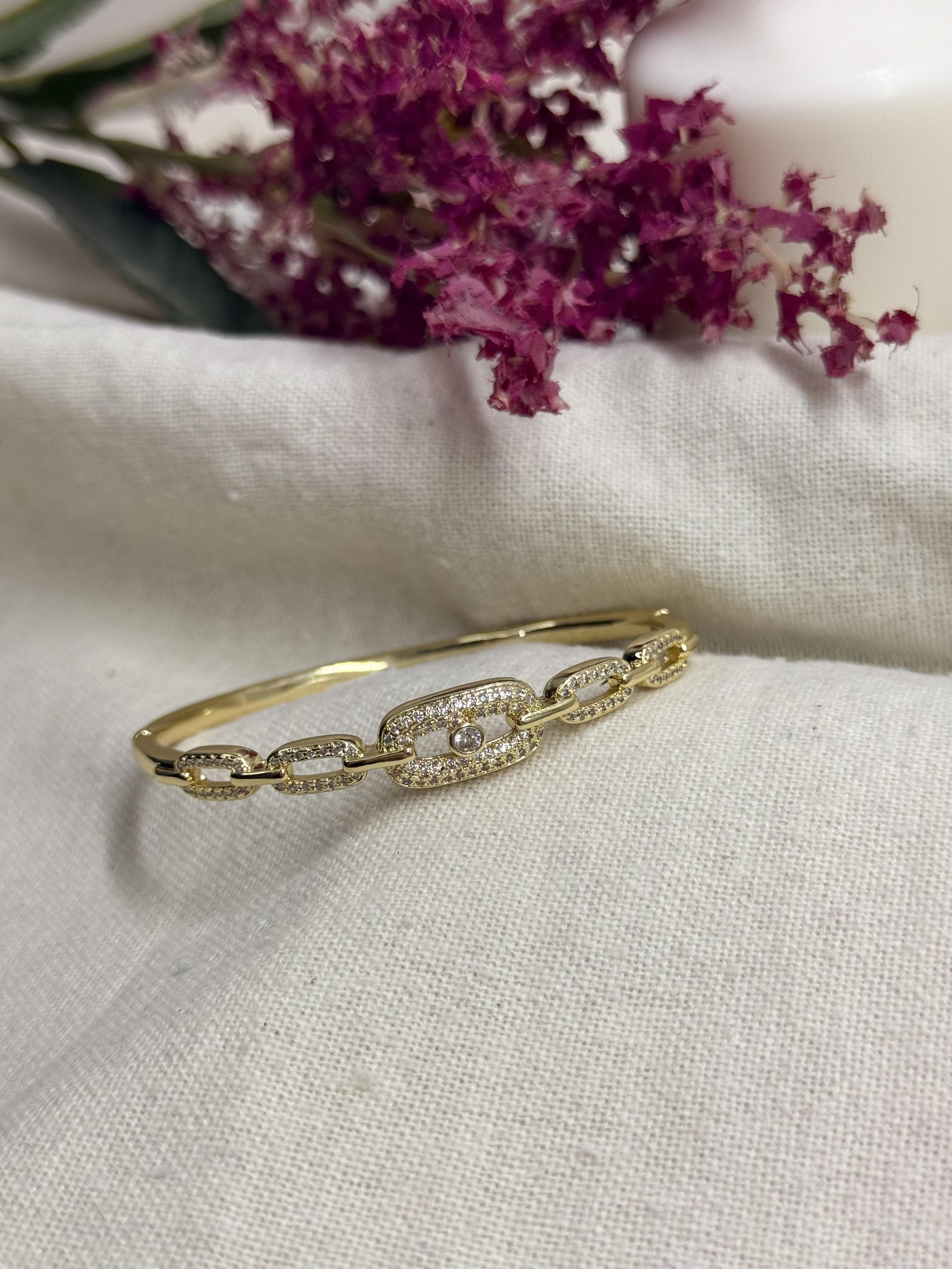 Messika Model Kelepçe