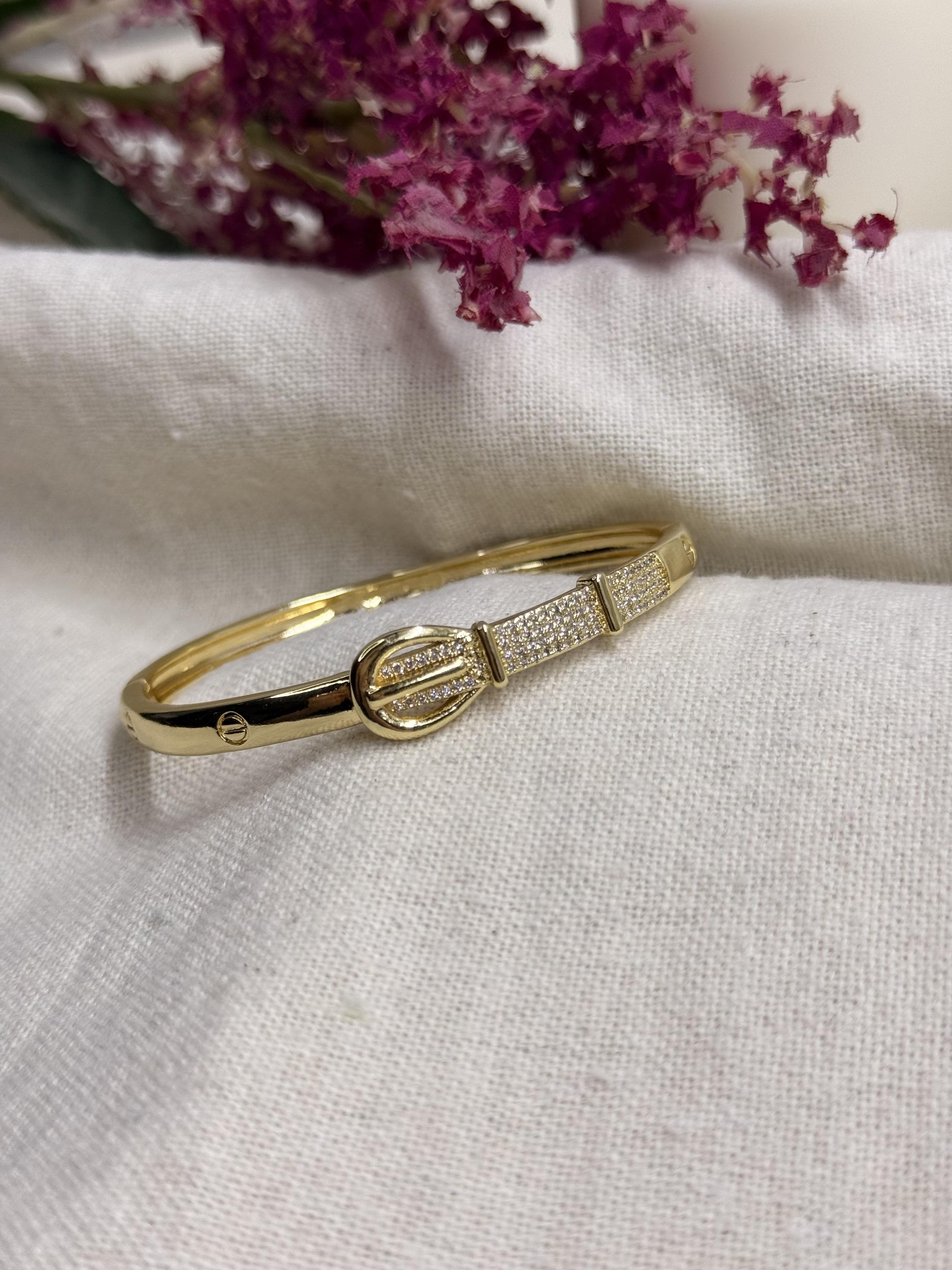 Kemer Cartier Model Kelepçe