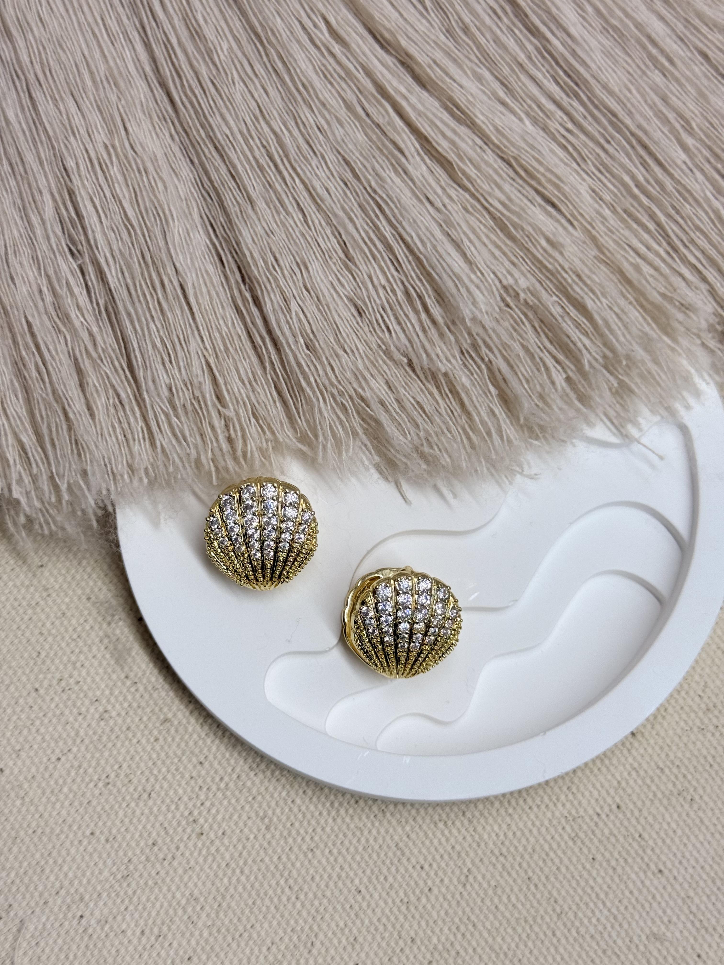 Gold İstiridye Küpe