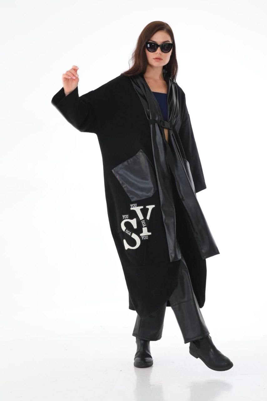 Deri Detaylı Oversize Siyah Kap