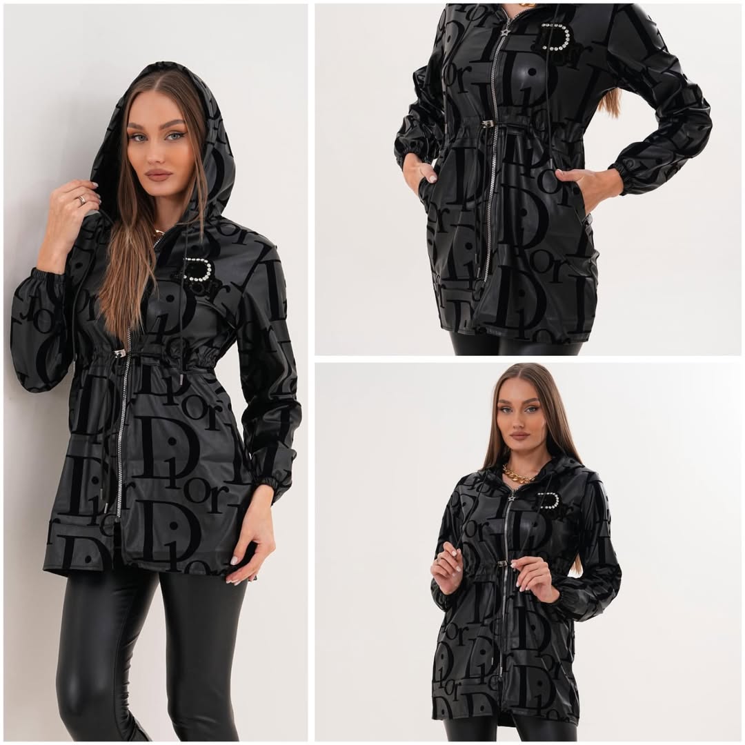 Taş Aplikeli Kapüşonlu Uzun Kadın Ceket