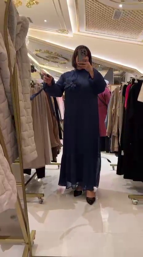 Çiçek Aplikeli Hakim Yaka Kemerli Lacivert Elbise